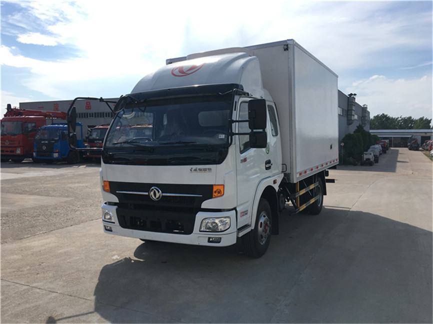 東風(fēng)凱普特排半 3.7米冷藏車(chē)