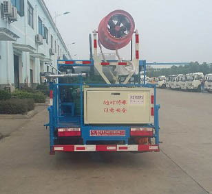 東風(fēng)5噸國(guó)五綠化噴灑車(chē)