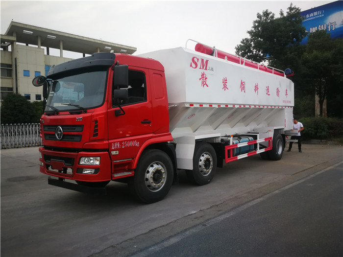 30方陜汽小三軸散裝飼料運(yùn)輸車