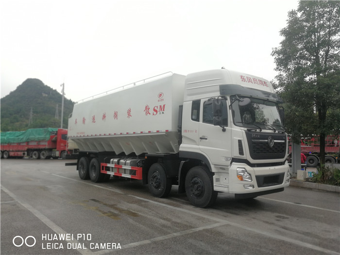 東風天龍前四后八40方飼料運輸車